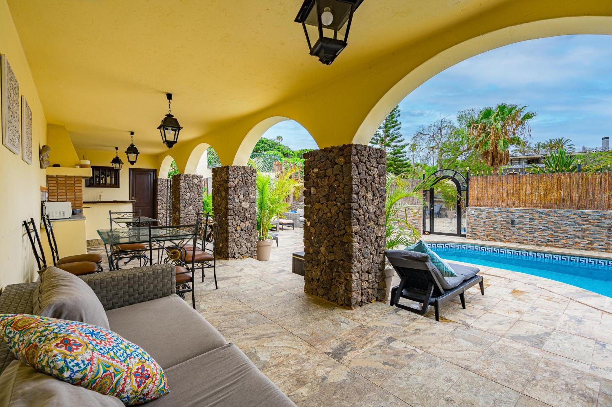 Villa Natali ,Luxury 3-Levels Large Villa On Tenerife, Ocean View, Private Poo L& Barbecue Area Costa Adeje  Bagian luar foto